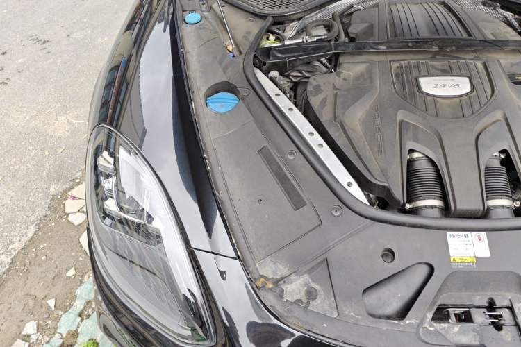 Used Porsche Panamera 2019 Panamera 2.9T Engine Bay Right