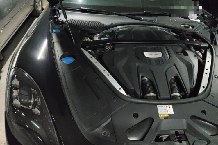 Used Porsche Panamera 2019 Panamera 2.9T Engine Bay Right