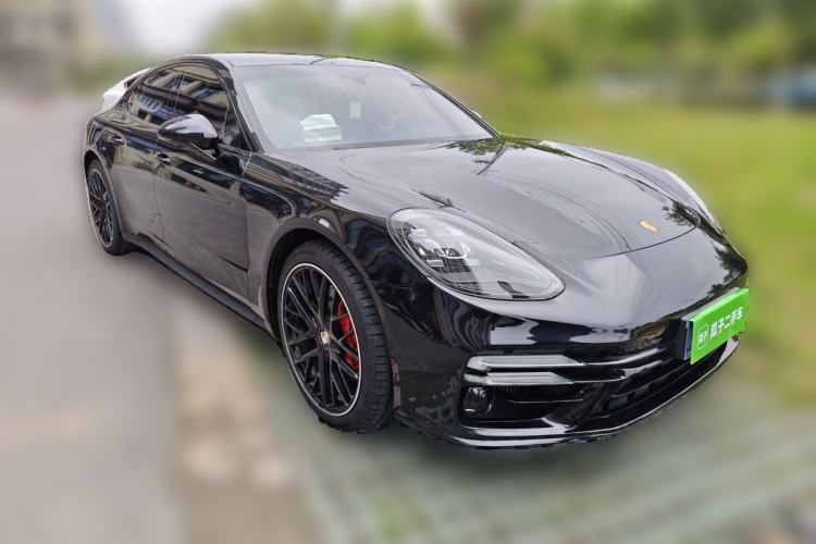 Used Porsche Panamera 2019 Panamera 2.9T Front Right 45 Deg