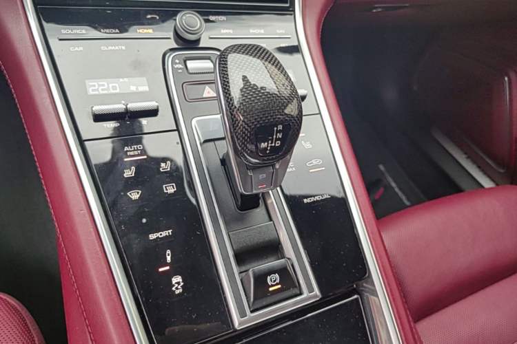 Used Porsche Panamera 2019 Panamera Executive Long Wheelbase 2.9T Gear Lever
