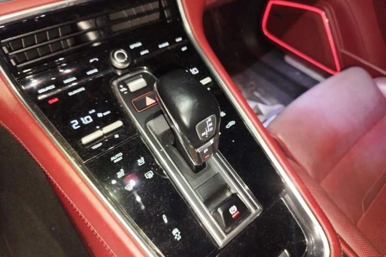 Used Porsche Panamera 2019 Panamera 4 Executive Long Wheelbase 2.9T Gear Lever