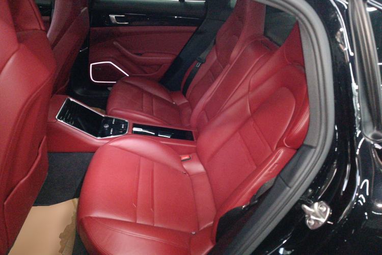 Used Porsche Panamera 2019 Panamera 2.9T Interior 4