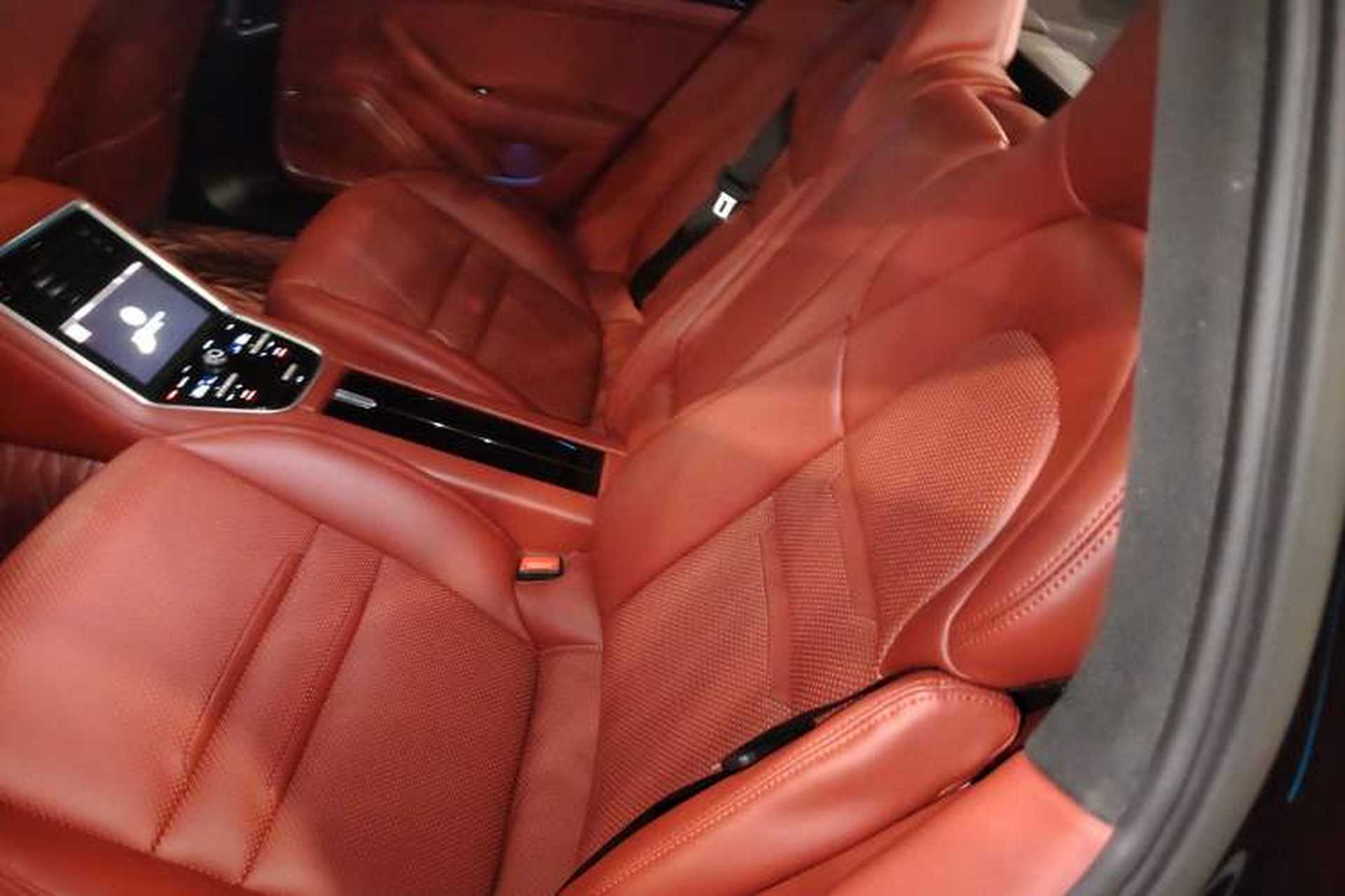 Used Porsche Panamera 2019 Panamera 2.9T Interior 4