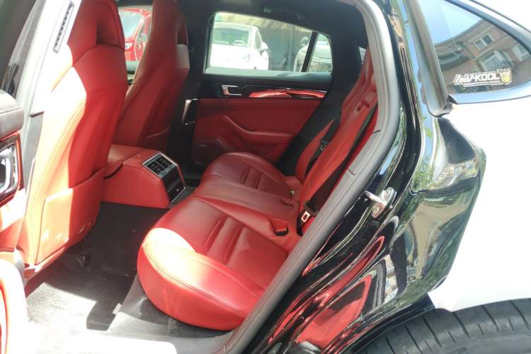 Used Porsche Panamera 2019 Panamera 2.9T Left Rear Seat