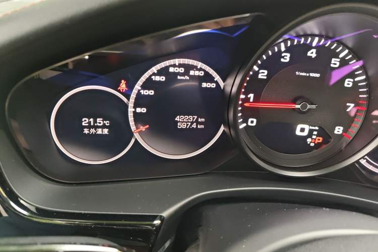 Used Porsche Panamera 2019 Panamera Executive Long Wheelbase 2.9T Odometer Close Up