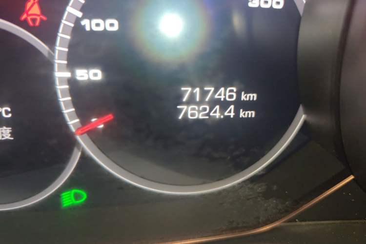 Used Porsche Panamera 2019 Panamera 4 Executive Long Wheelbase 2.9T Odometer Close Up