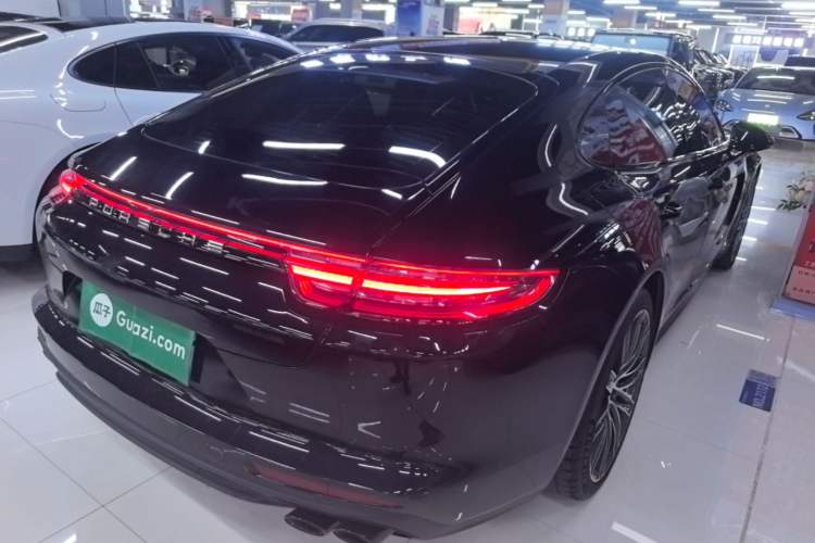 Used Porsche Panamera 2019 Panamera 2.9T Rear Right 45 Deg