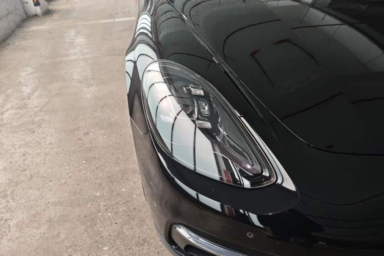 Used Porsche Panamera 2019 Panamera Executive Long Wheelbase 2.9T Right Front Headlight