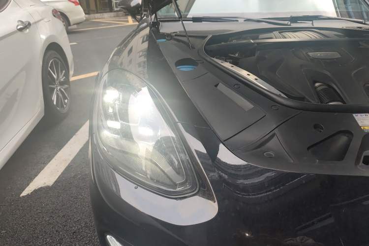 Used Porsche Panamera 2019 Panamera 4 Executive Long Wheelbase 2.9T Right Front Headlight