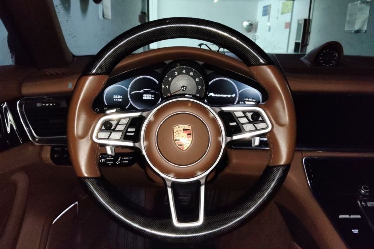 Used Porsche Panamera 2019 Panamera 4 Executive Long Wheelbase 2.9T Steering Wheel