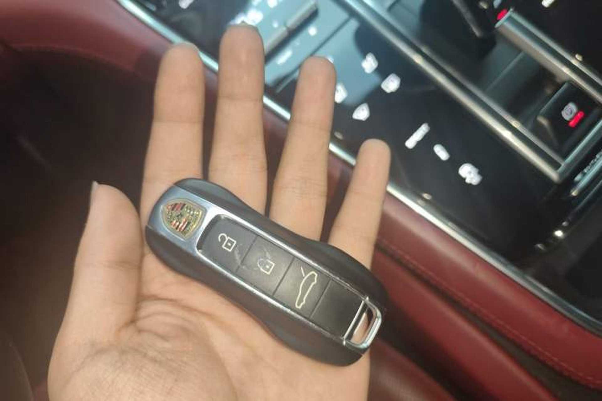 Used Porsche Panamera 2019 Panamera 4 Executive Long Wheelbase 2.9T Vehicle Key