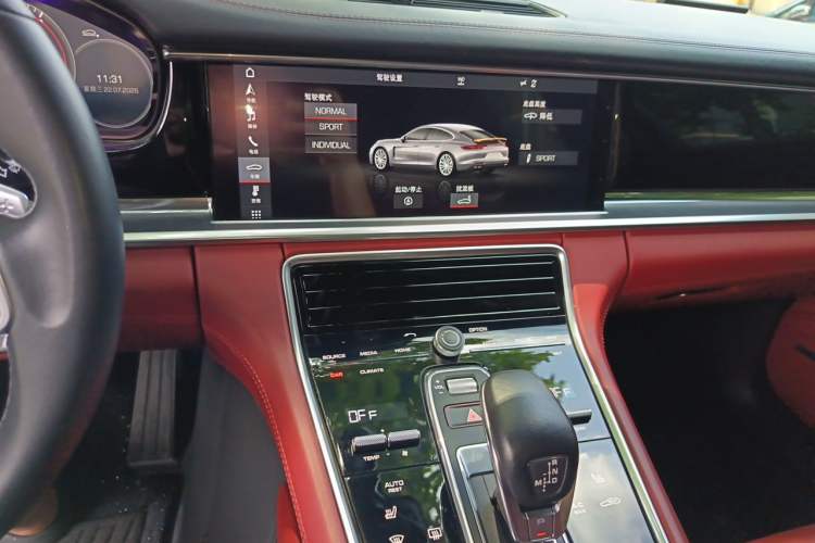 Used Porsche Panamera 2019 Panamera 2.9T Audio And AC Panel
