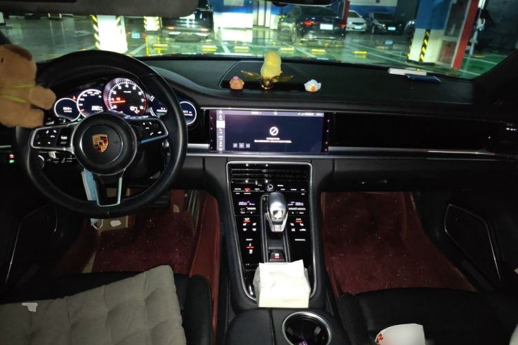 Used Porsche Panamera 2019 Panamera 4 Sport Turismo 2.9T Center Console