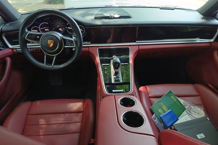 Used Porsche Panamera 2019 Panamera 2.9T Center Console