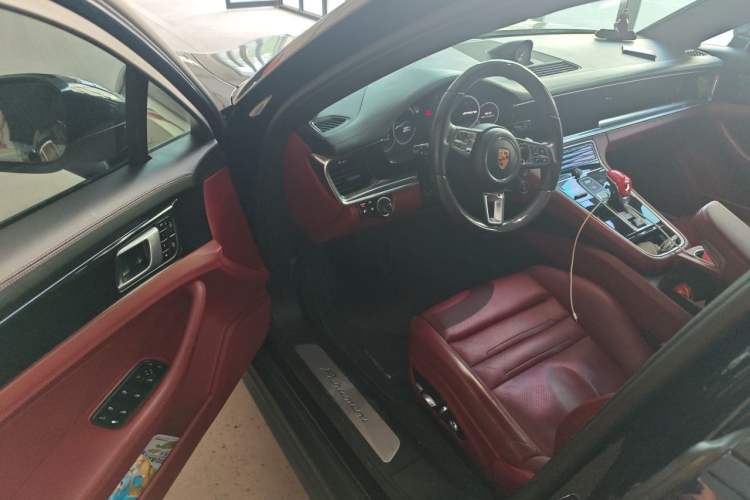Used Porsche Panamera 2019 Panamera 4 Sport Turismo 2.9T Driver Seat