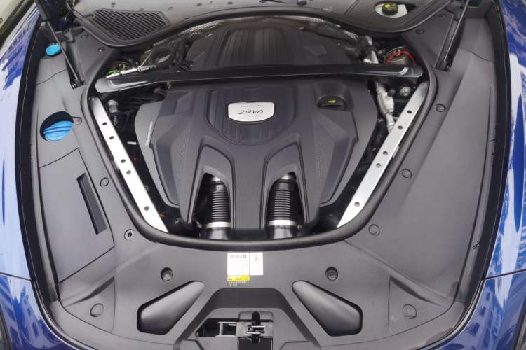 Used Porsche Panamera 2019 Panamera 2.9T Engine Bay