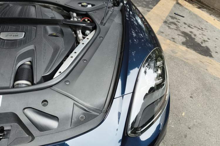 Used Porsche Panamera 2019 Panamera 2.9T Engine Bay Left
