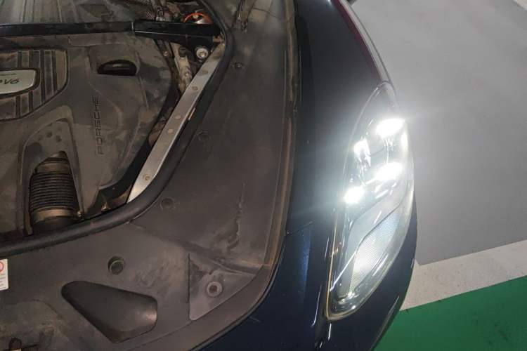 Used Porsche Panamera 2019 Panamera 4 Executive Long Wheelbase 2.9T Engine Bay Left