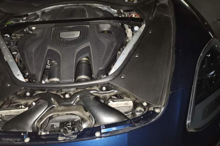 Used Porsche Panamera 2019 Panamera Executive Long Wheelbase 2.9T Engine Bay Left