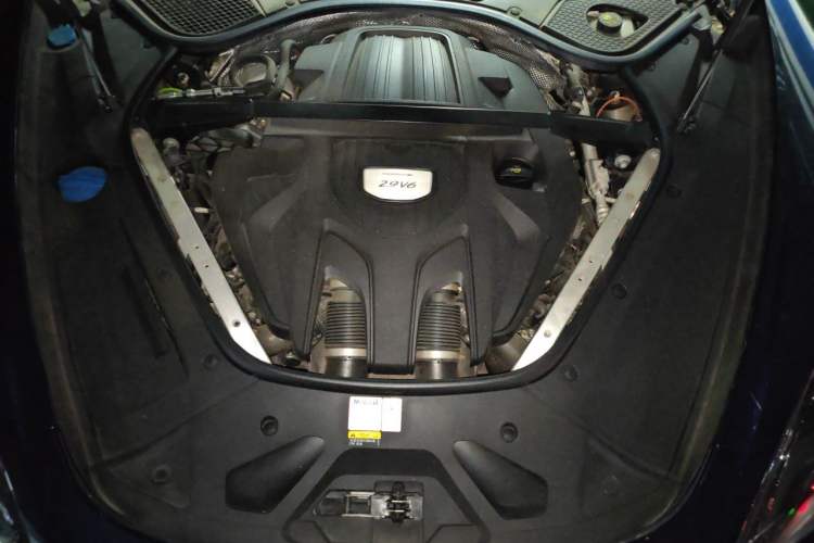 Used Porsche Panamera 2019 Panamera 4 Sport Turismo 2.9T Engine Bay
