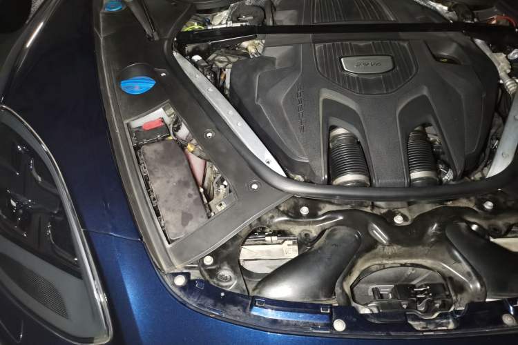 Used Porsche Panamera 2019 Panamera Executive Long Wheelbase 2.9T Engine Bay Right