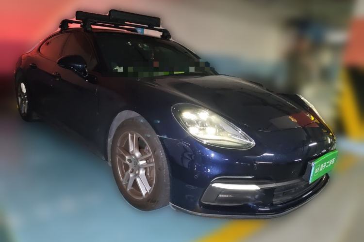 Used Porsche Panamera 2019 Panamera 2.9T Front Right 45 Deg