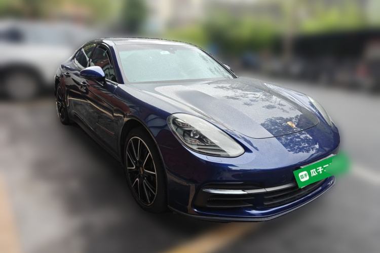 Used Porsche Panamera 2019 Panamera 2.9T Front Right 45 Deg