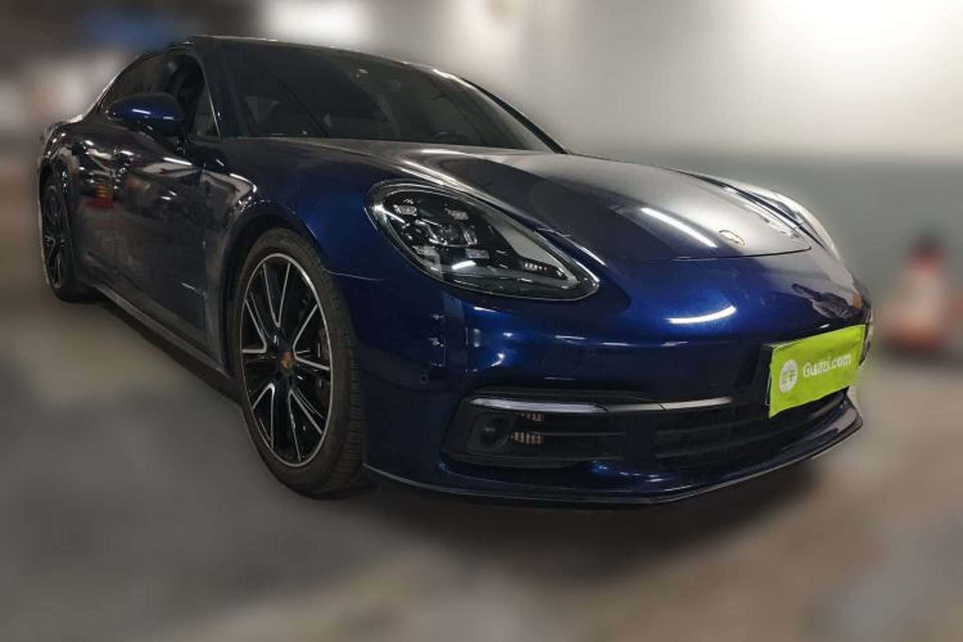 Used Porsche Panamera 2019 Panamera 2.9T Front Right 45 Deg