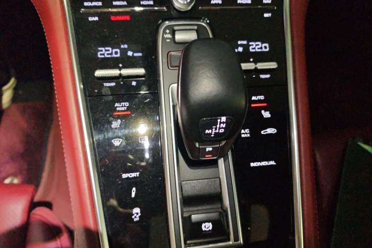 Used Porsche Panamera 2019 Panamera 4 Sport Turismo 2.9T Gear Lever