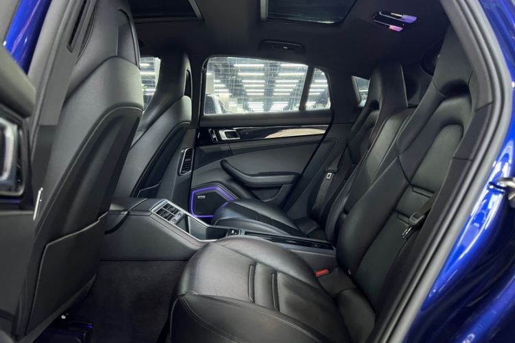 Used Porsche Panamera 2019 Panamera 2.9T Interior 1