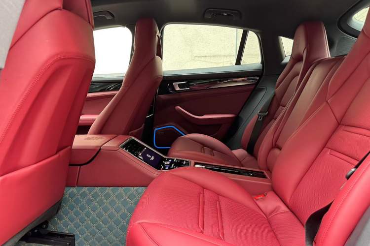 Used Porsche Panamera 2019 Panamera 2.9T Interior 3