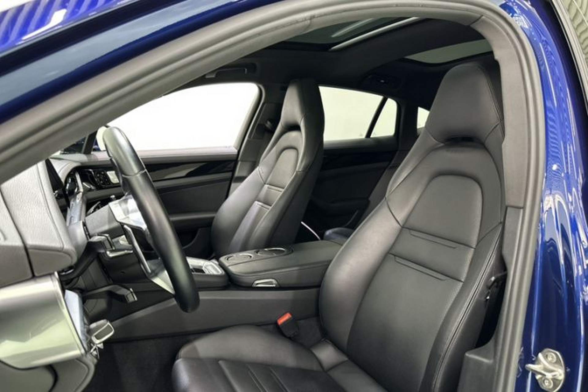 Used Porsche Panamera 2019 Panamera 2.9T Interior 8