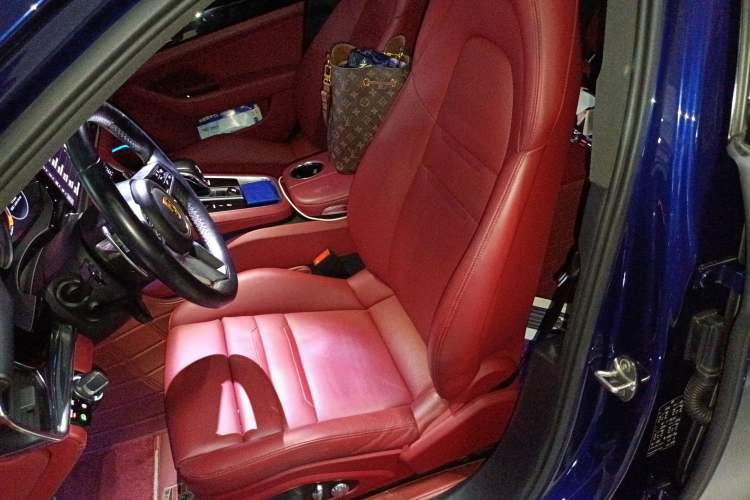 Used Porsche Panamera 2019 Panamera 4 Executive Long Wheelbase 2.9T Left Front Seat