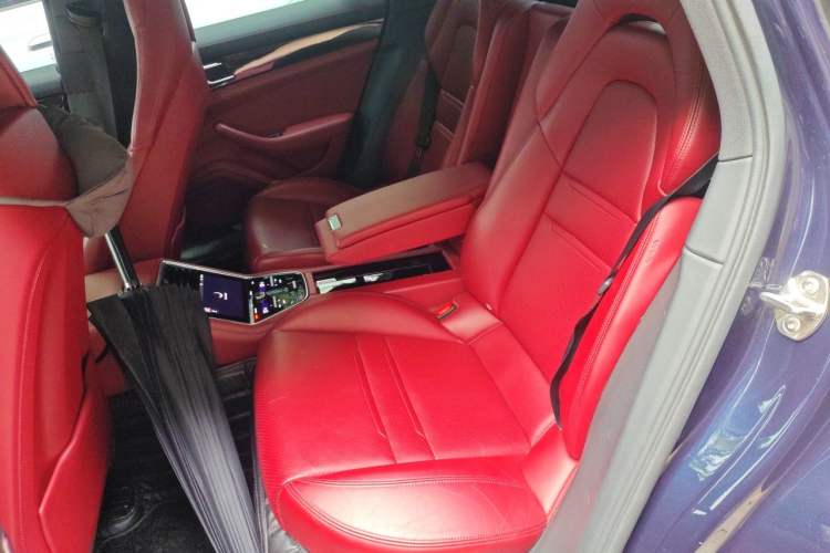 Used Porsche Panamera 2019 Panamera 2.9T Left Rear Seat