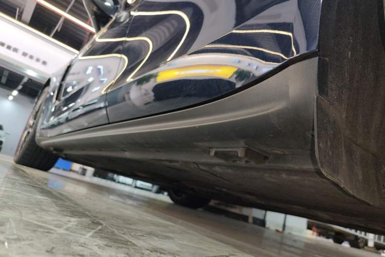 Used Porsche Panamera 2019 Panamera 2.9T Left Side Sill