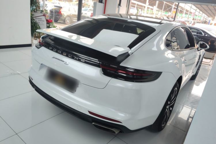 Used Porsche Panamera 2019 Panamera 2.9T Rear Right 45 Deg