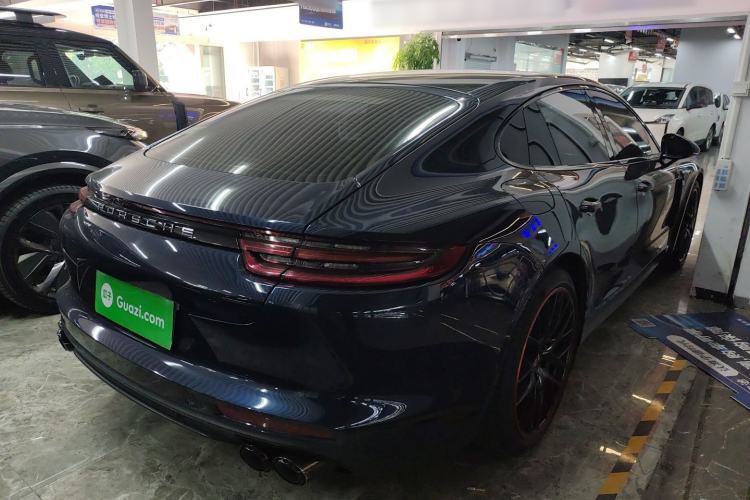 Used Porsche Panamera 2019 Panamera 2.9T Rear Right 45 Deg