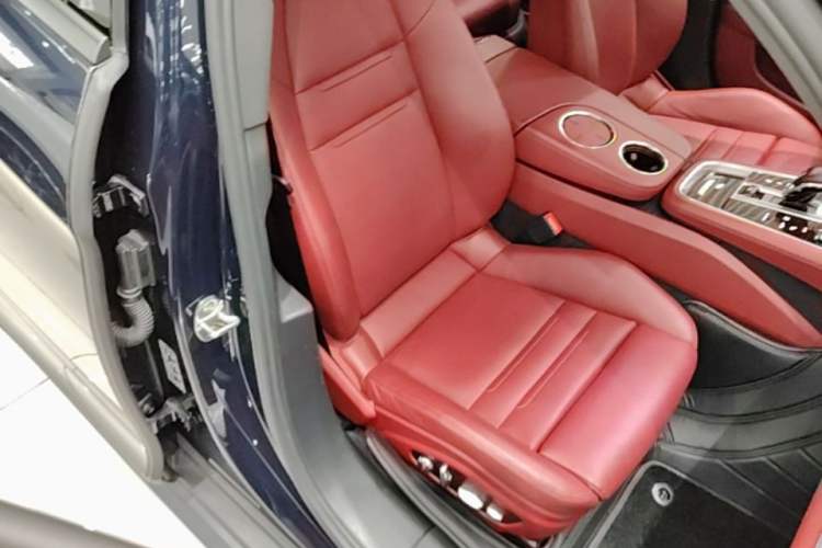 Used Porsche Panamera 2019 Panamera 2.9T Right Front Seat