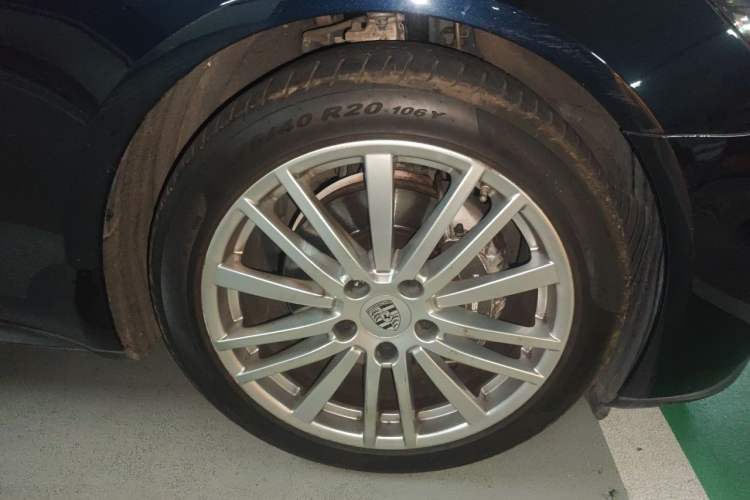 Used Porsche Panamera 2019 Panamera 4 Executive Long Wheelbase 2.9T Right Front Wheel Hub