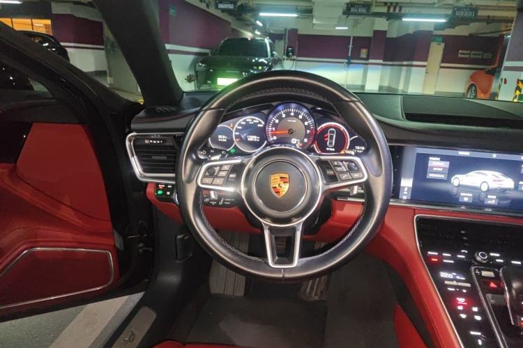 Used Porsche Panamera 2019 Panamera 4 Executive Long Wheelbase 2.9T Steering Wheel