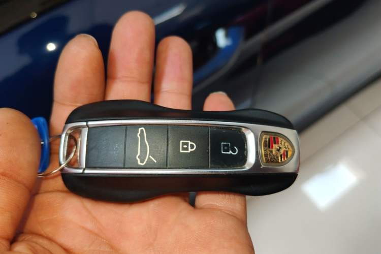 Used Porsche Panamera 2019 Panamera 4 Executive Long Wheelbase 2.9T Vehicle Key