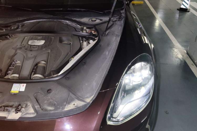 Used Porsche Panamera 2019 Panamera 4 Executive Long Wheelbase 2.9T Engine Bay Left