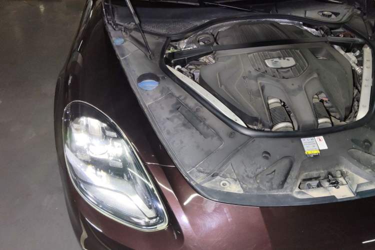Used Porsche Panamera 2019 Panamera 4 Executive Long Wheelbase 2.9T Engine Bay Right