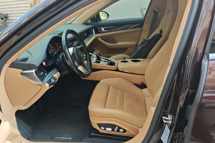 Used Porsche Panamera 2019 Panamera Executive Long Wheelbase 2.9T Left Front Seat