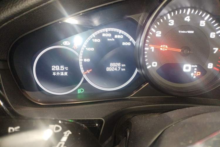 Used Porsche Panamera 2019 Panamera 4 Executive Long Wheelbase 2.9T Odometer Close Up
