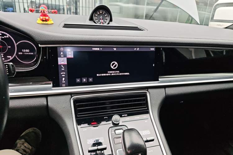 Used Porsche Panamera 2019 Panamera 2.9T Audio And AC Panel