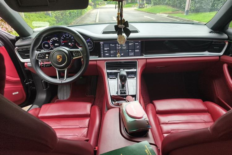 Used Porsche Panamera 2019 Panamera 2.9T Center Console