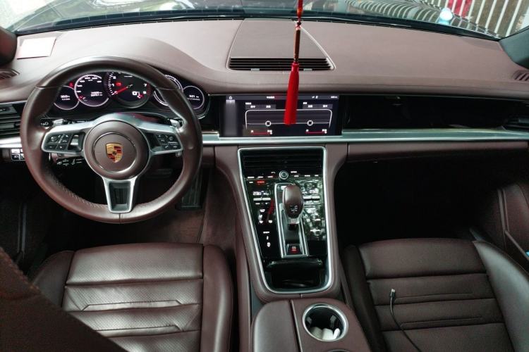 Used Porsche Panamera 2019 Panamera 2.9T Center Console