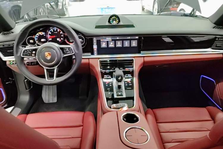 Used Porsche Panamera 2019 Panamera 2.9T Center Console