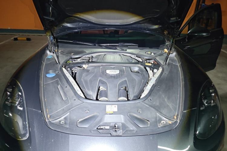 Used Porsche Panamera 2019 Panamera 2.9T Engine Bay